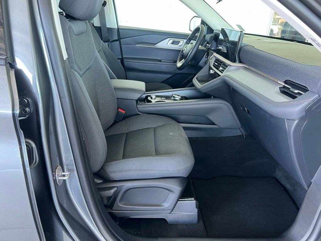 New 2026 Ford Explorer Active image 27