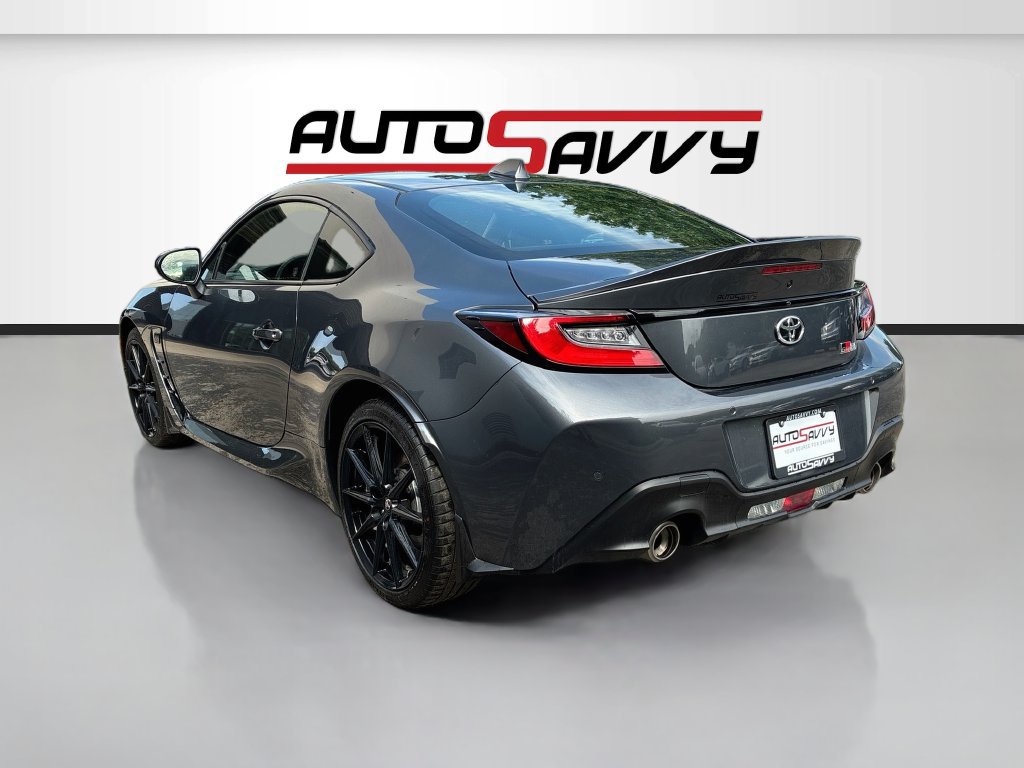 Used 2025 Toyota GR86 Premium RWD image 5