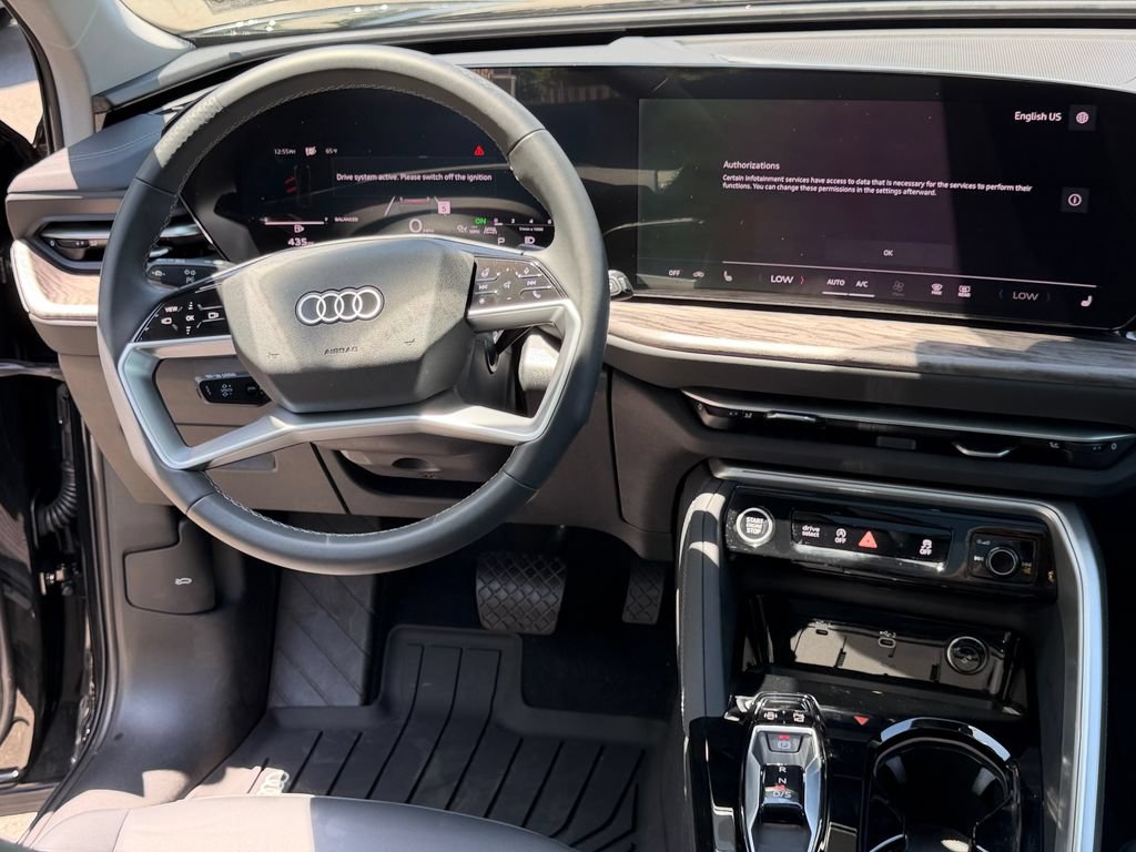 Used 2025 Audi Q5 Premium w/ Convenience Package AWD/4WD image 23