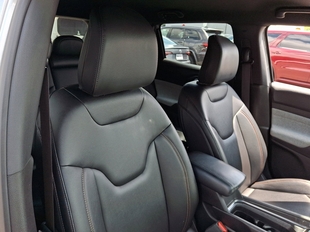 Used 2023 Jeep Compass Latitude AWD/4WD image 13