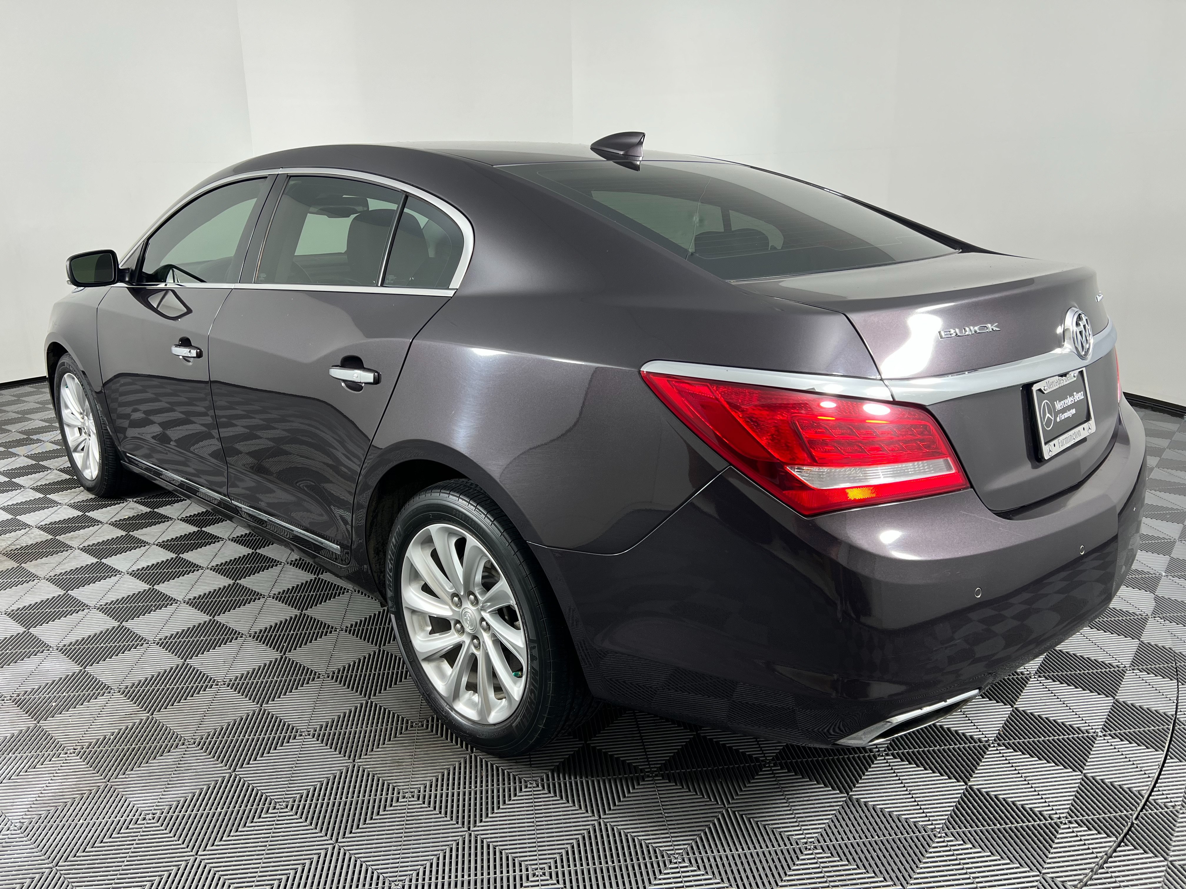 Used 2015 Buick LaCrosse Leather FWD image 10
