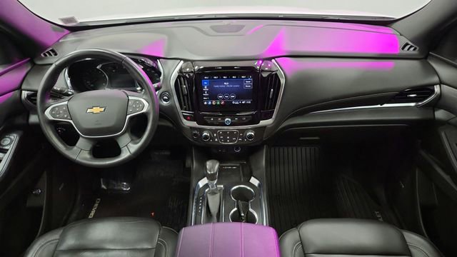 Used 2022 Chevrolet Traverse LT w/ LT Premium Package image 19