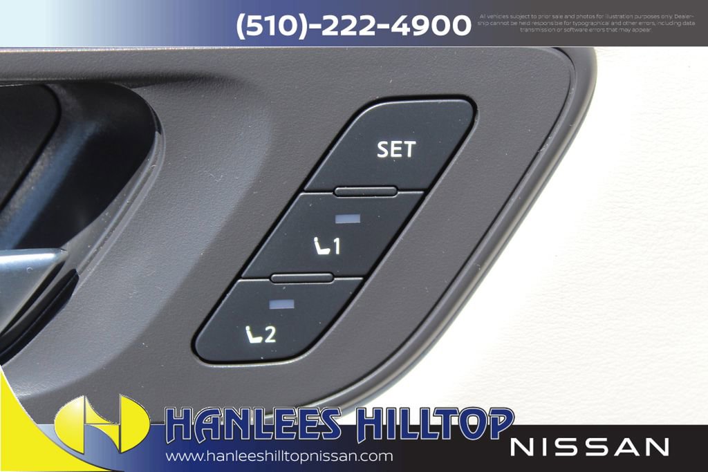 Used 2023 Nissan Rogue SL w/ SL Premium Package image 26