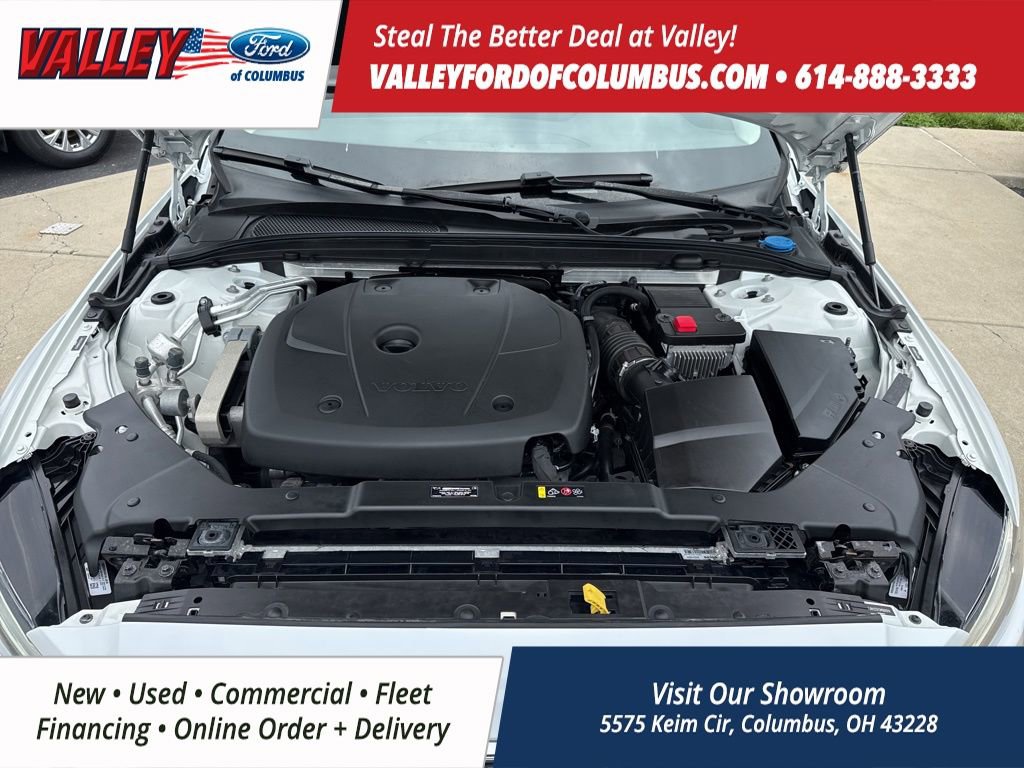 Used 2021 Volvo S60 T6 Momentum image 30