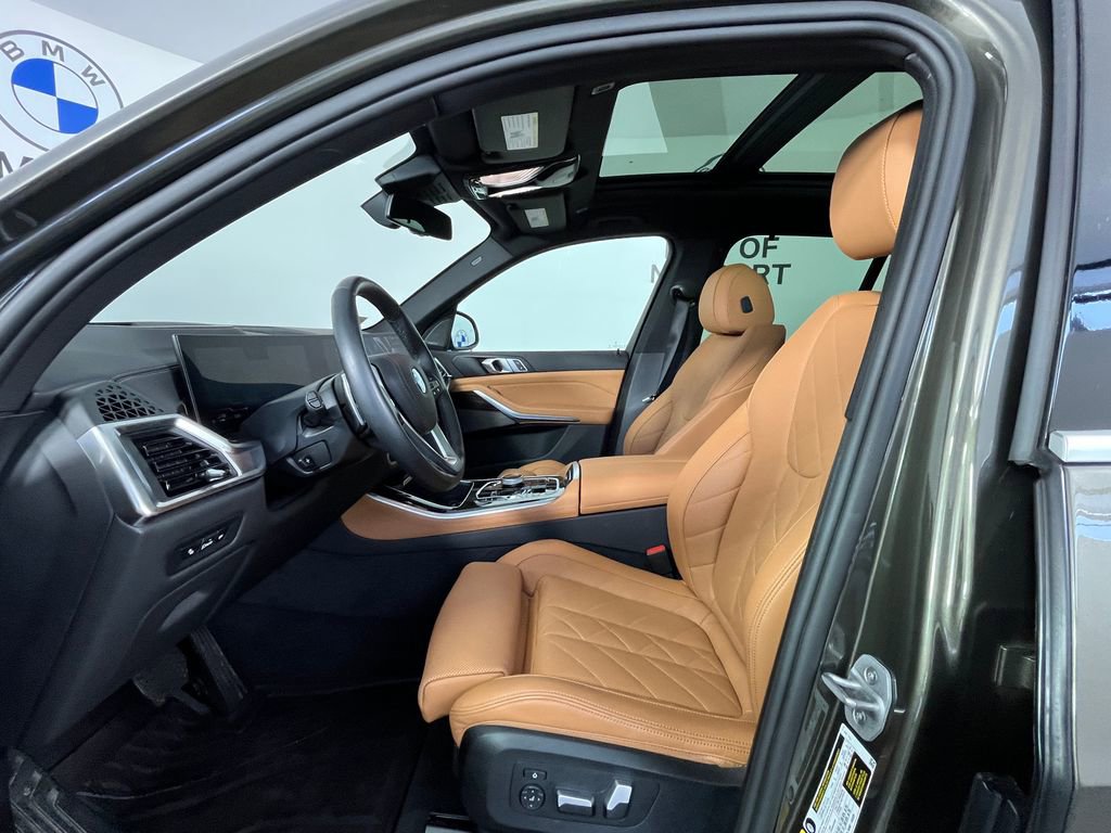 Certified 2026 BMW X5 xDrive50e w/ Executive Package image 21
