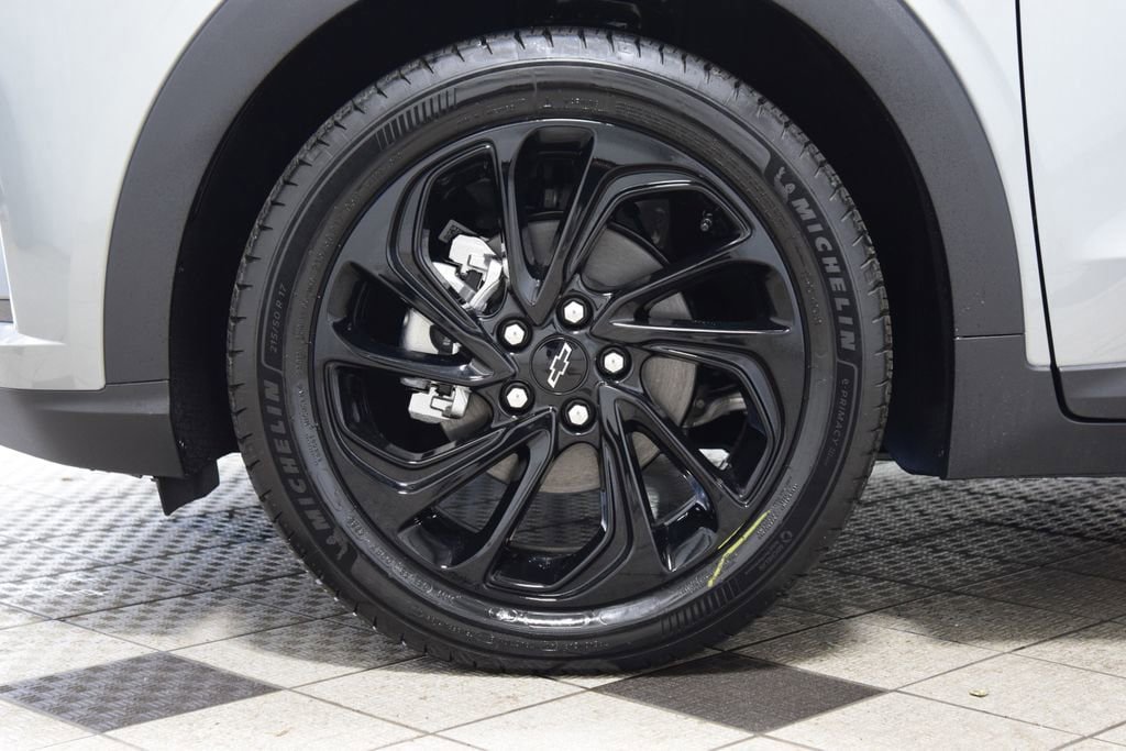New 2027 Chevrolet Bolt RS w/ Technology Package FWD image 28