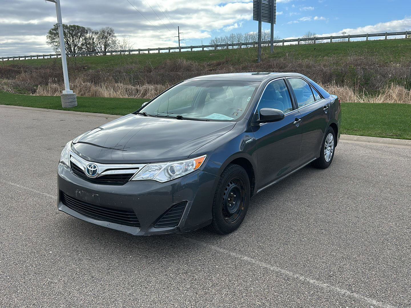 Used 2012 Toyota Camry LE image 7