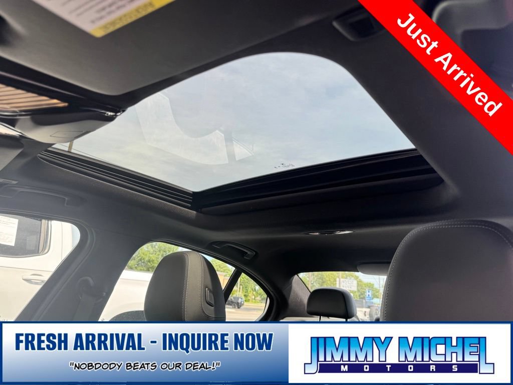 Used 2023 BMW 330i xDrive Sedan w/ M Sport Package AWD/4WD image 7