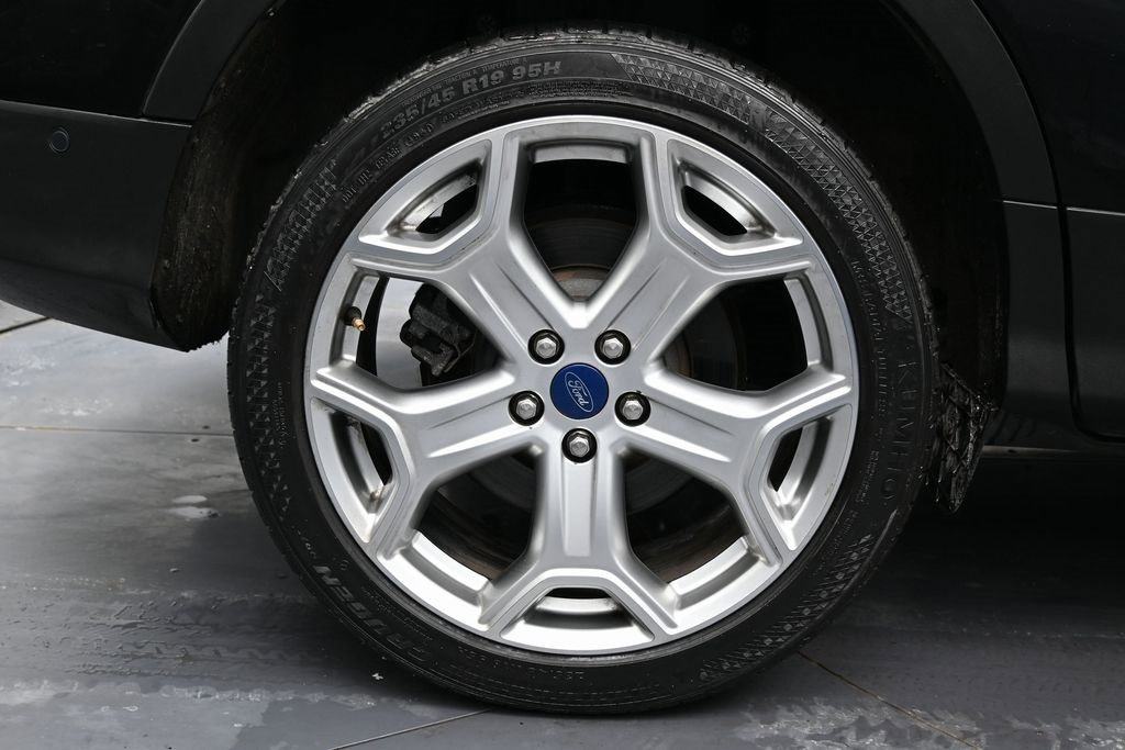 Used 2018 Ford Escape Titanium image 14