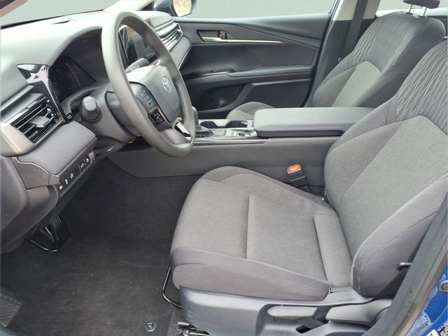 Used 2025 Toyota Camry LE FWD image 22