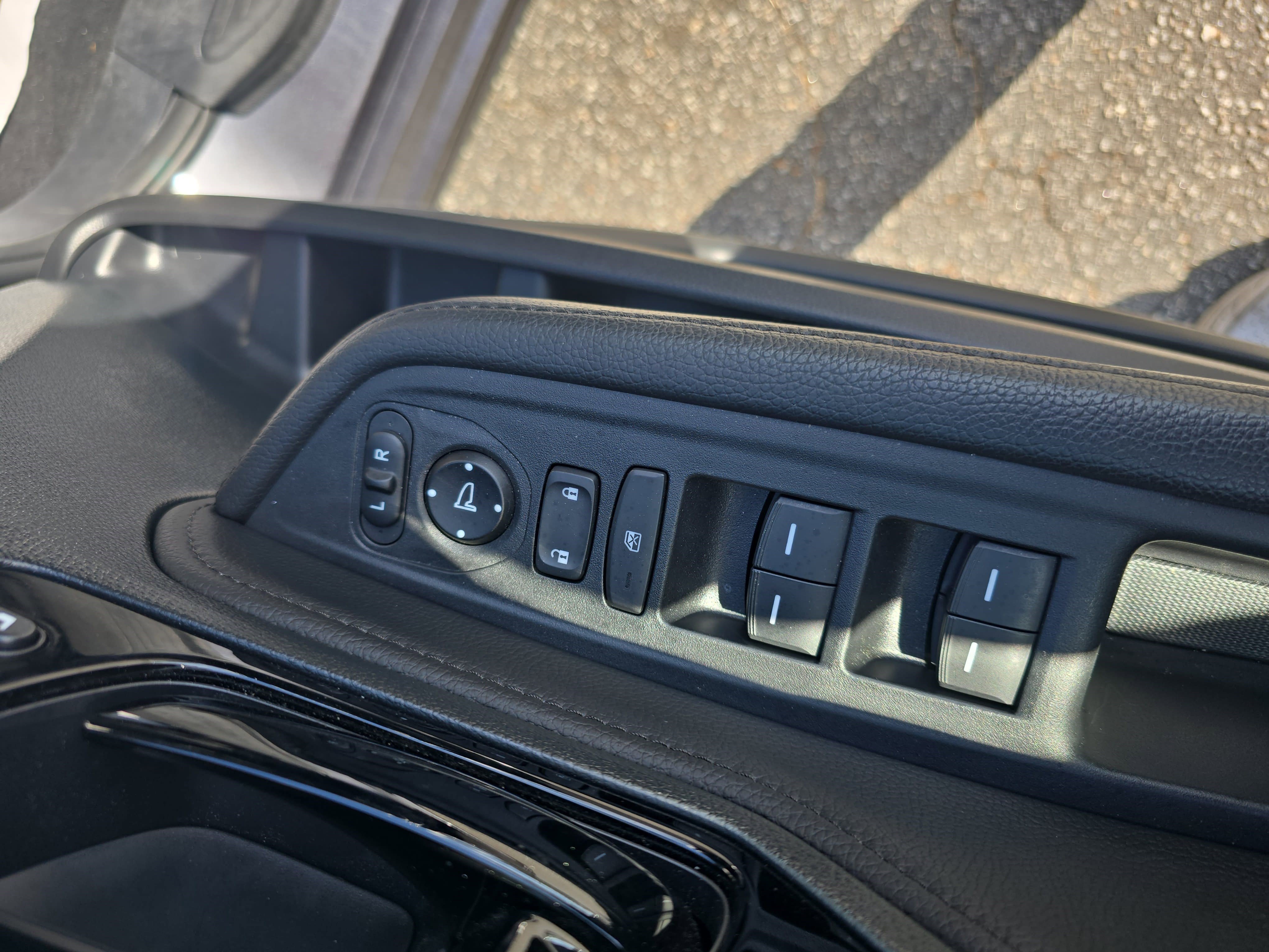 Used 2023 Honda Odyssey Touring image 30