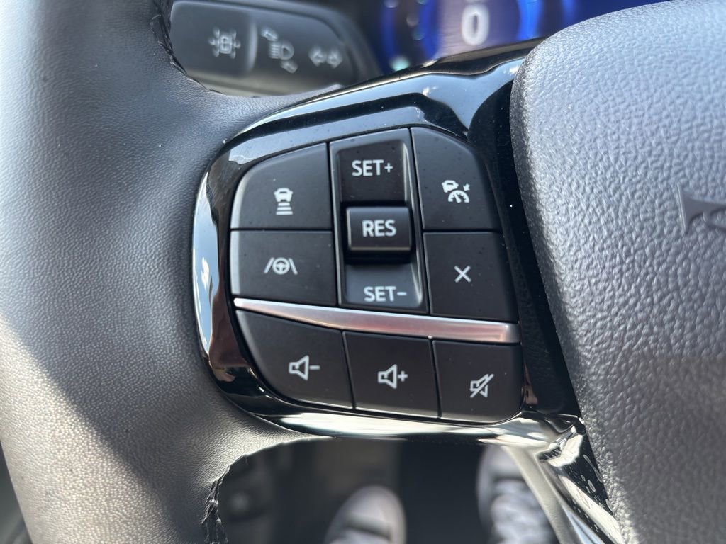 Used 2022 Ford Escape SEL w/ Technology Package FWD image 27