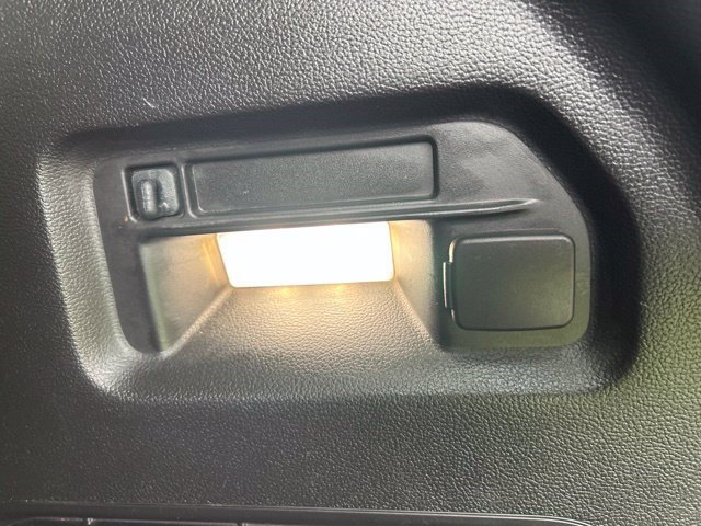 Used 2021 Ford Explorer 2WD image 43