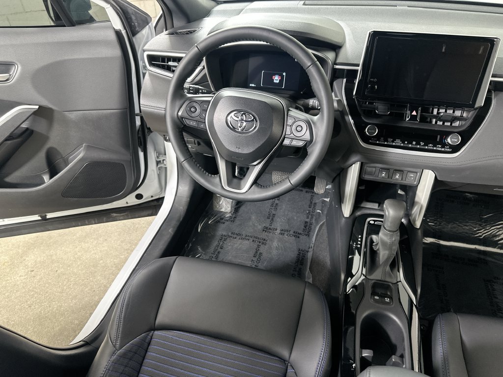 Used 2025 Toyota Corolla Cross AWD Hybrid w/ Convenience Package image 19