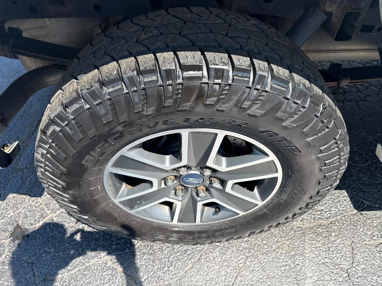 Used 2015 Ford F150 Lariat w/ Equipment Group 501A Mid AWD/4WD image 13