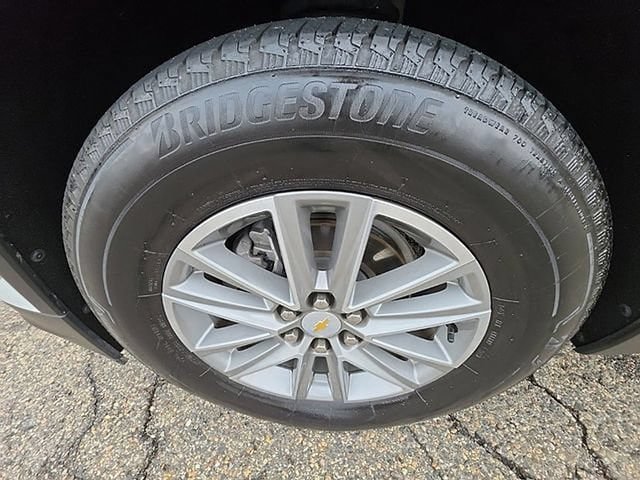 Used 2023 Chevrolet Traverse LT AWD/4WD image 48