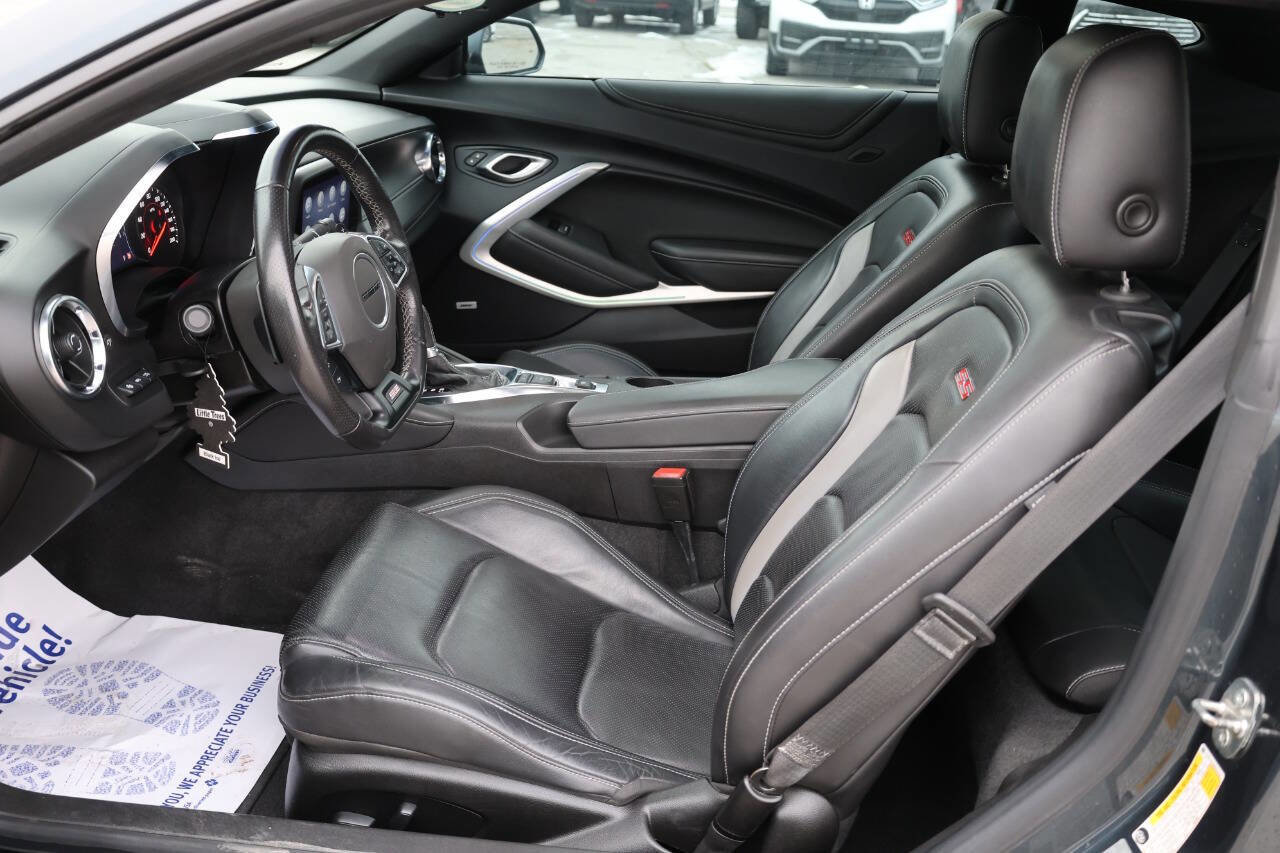 Used 2021 Chevrolet Camaro SS image 13