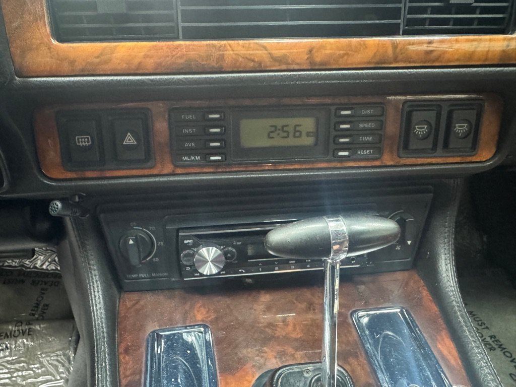 Used 1992 Jaguar XJS V12 Convertible RWD image 26