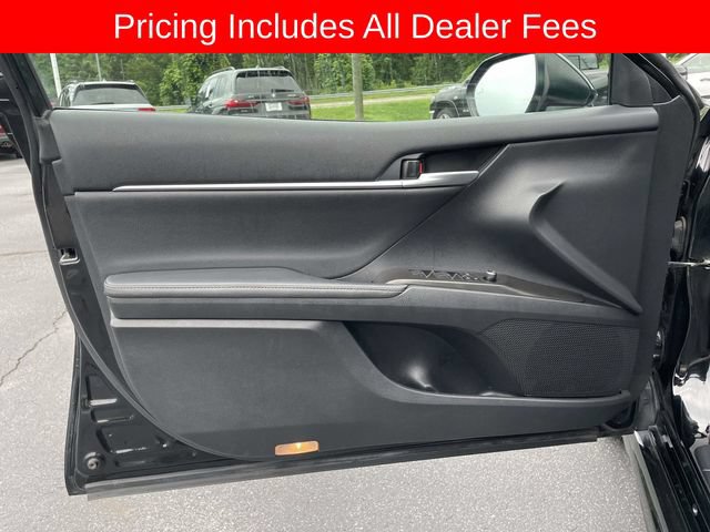 Used 2024 Toyota Camry XSE FWD image 15