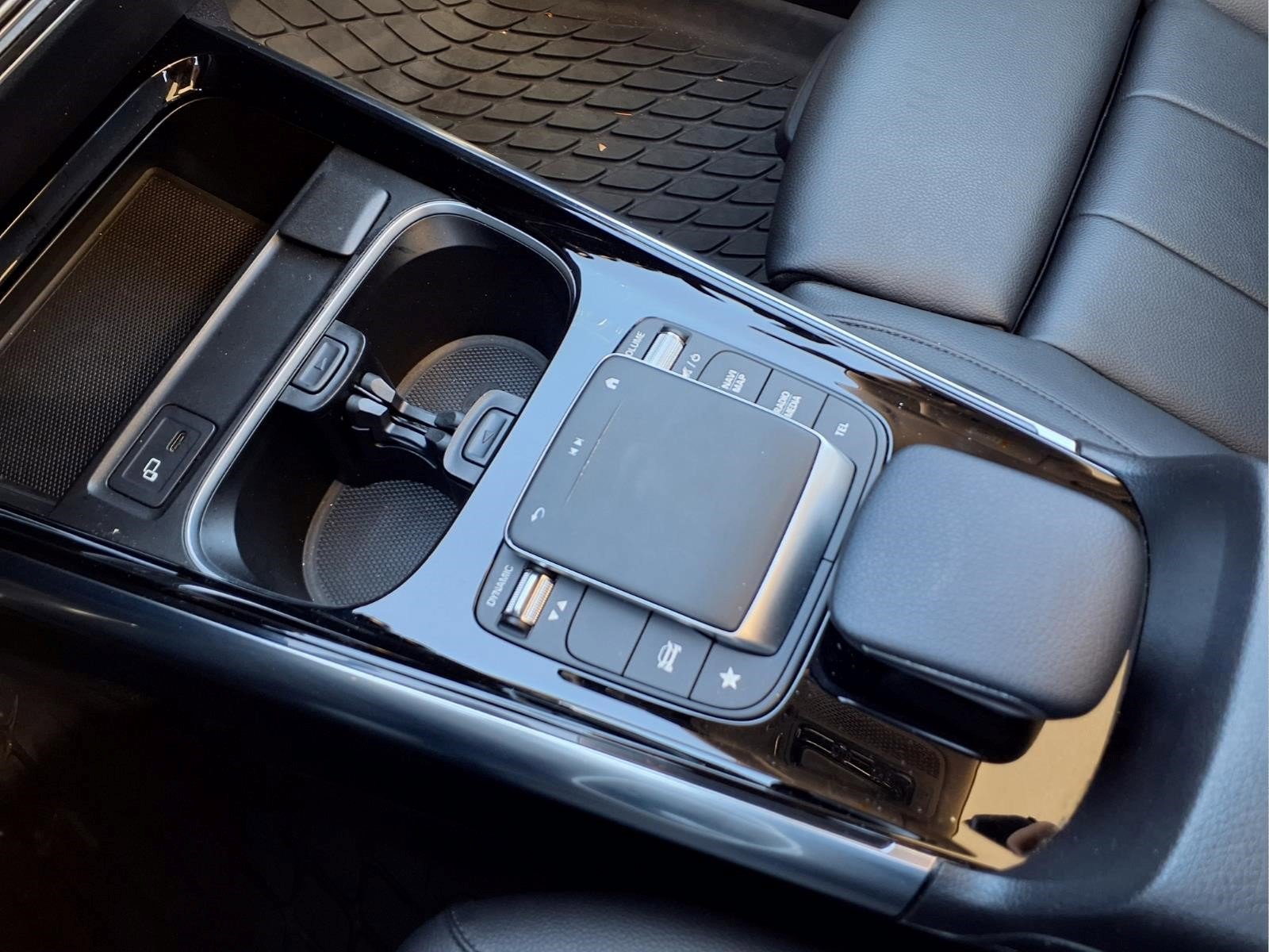 Used 2021 Mercedes-Benz GLA 250 4MATIC image 19