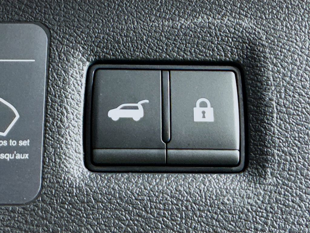 Certified 2025 INFINITI QX55 Essential image 33