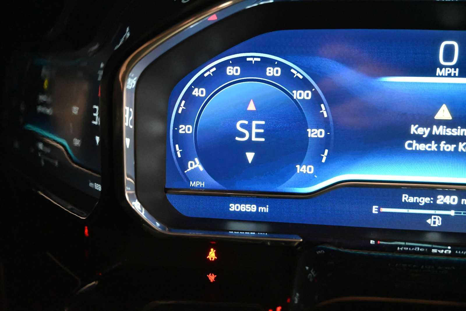 Used 2024 Chevrolet Silverado 1500 High Country w/ High Country Premium Package AWD/4WD image 15