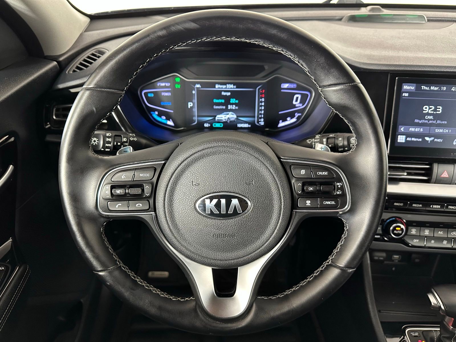 Used 2020 Kia Niro EX image 9