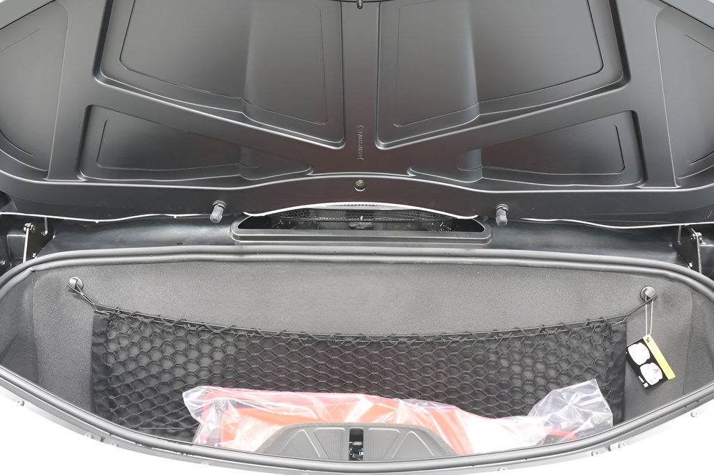 New 2027 Chevrolet Corvette Stingray Convertible RWD image 26