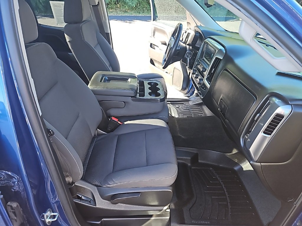 Used 2018 Chevrolet Silverado 1500 LT w/ All Star Edition image 32