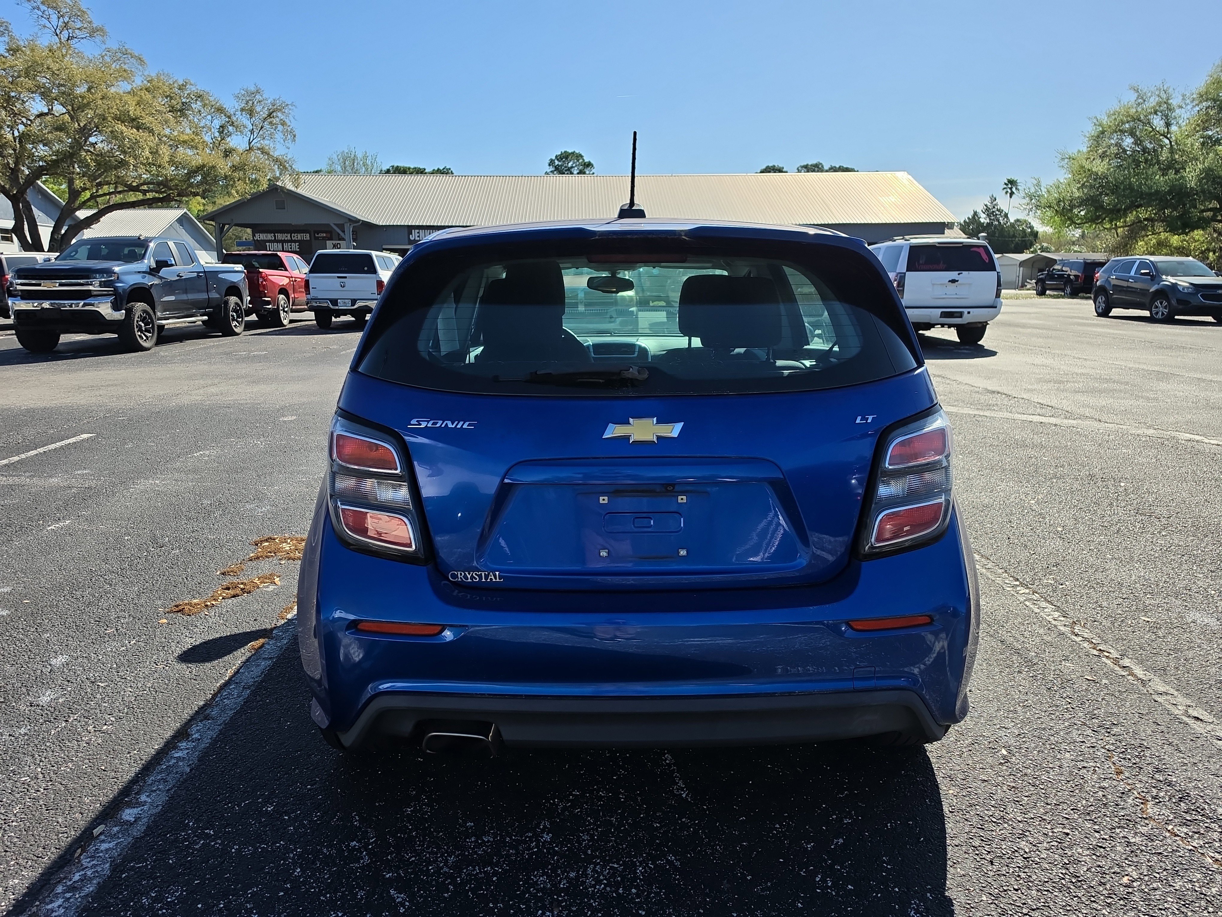 Used 2017 Chevrolet Sonic LT w/ Convenience Package image 4