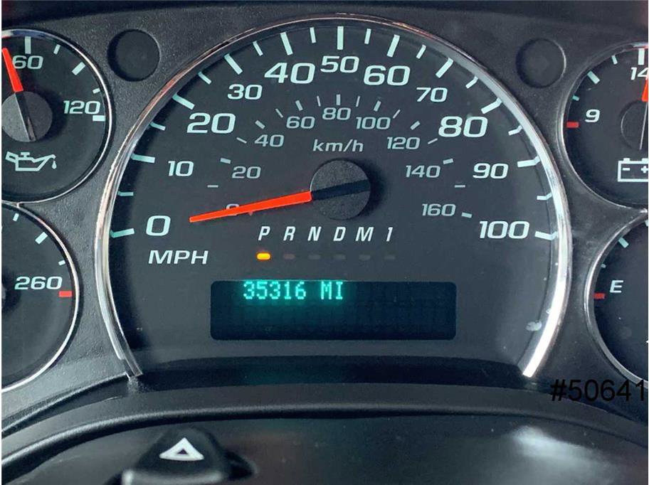 Used 2014 Chevrolet Express 4500 w/ Ambulance Package RWD image 40