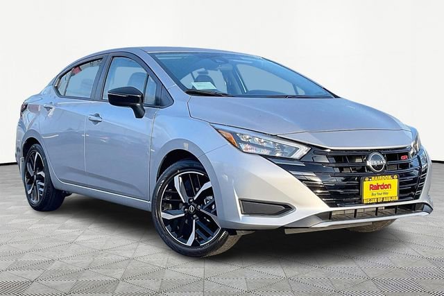 New 2025 Nissan Versa SR w/ Trunk Package