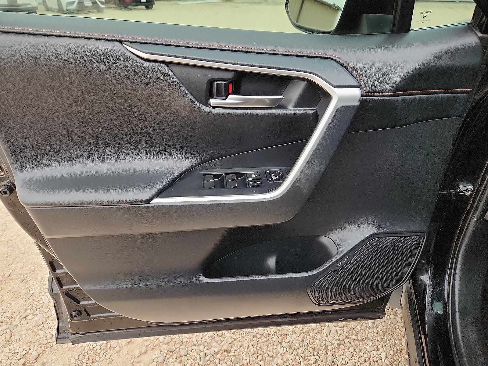 Used 2019 Toyota RAV4 Adventure AWD/4WD image 12