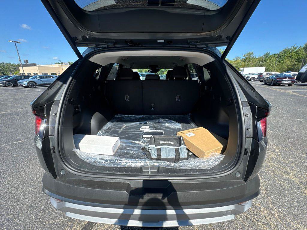New 2026 Hyundai Tucson SEL w/ Tow & Go Package AWD/4WD image 7