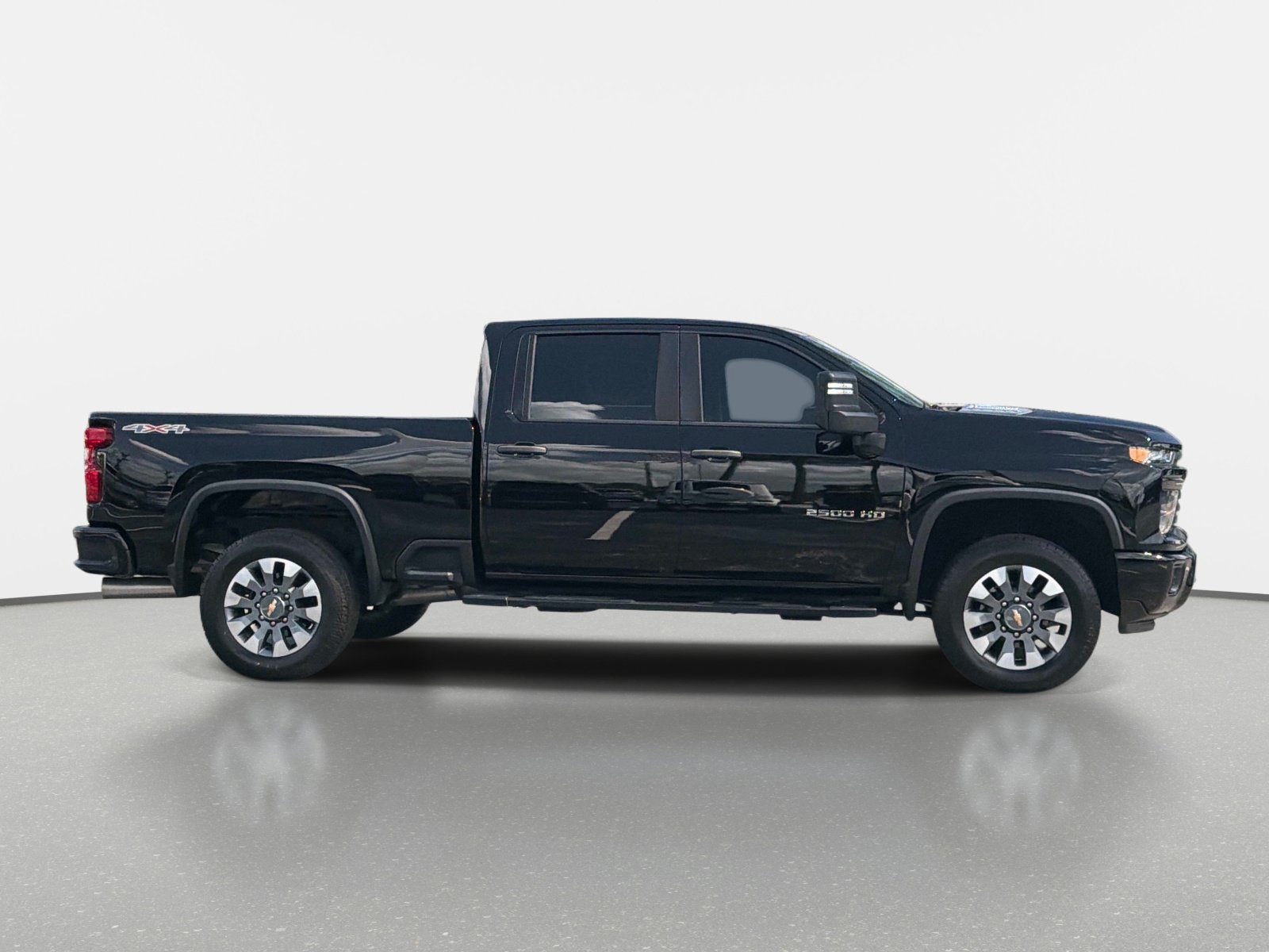 Used 2024 Chevrolet Silverado 2500 Custom w/ Custom Value Package AWD/4WD image 2