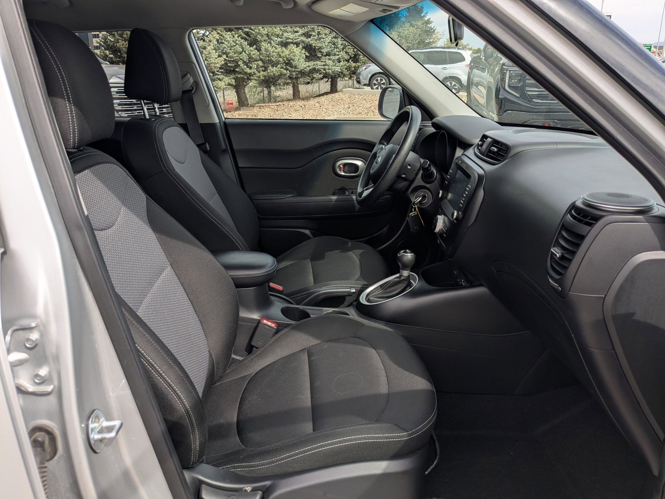 Used 2019 Kia Soul + image 27