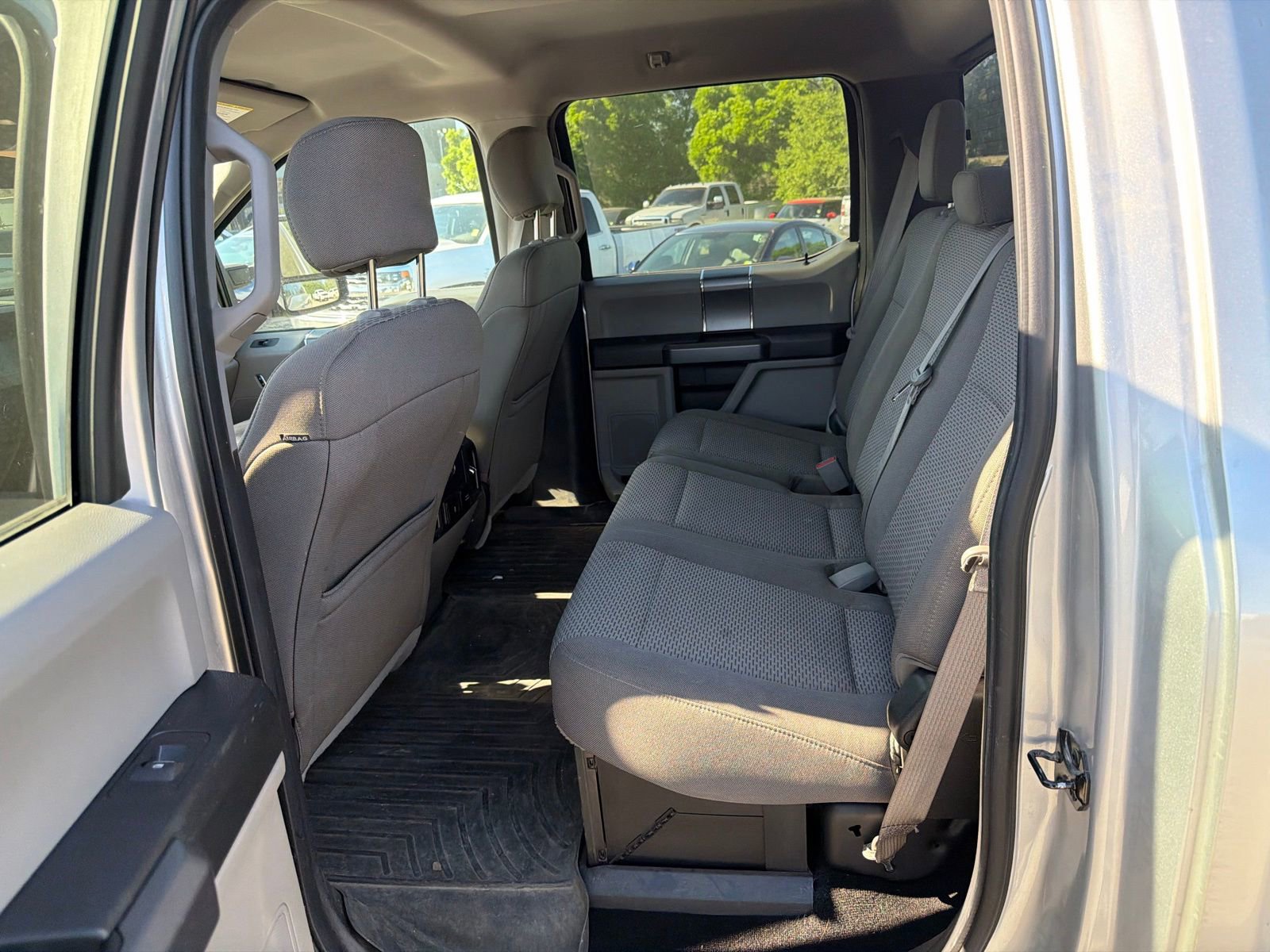 Used 2017 Ford F250 XLT w/ XLT Premium Package image 12