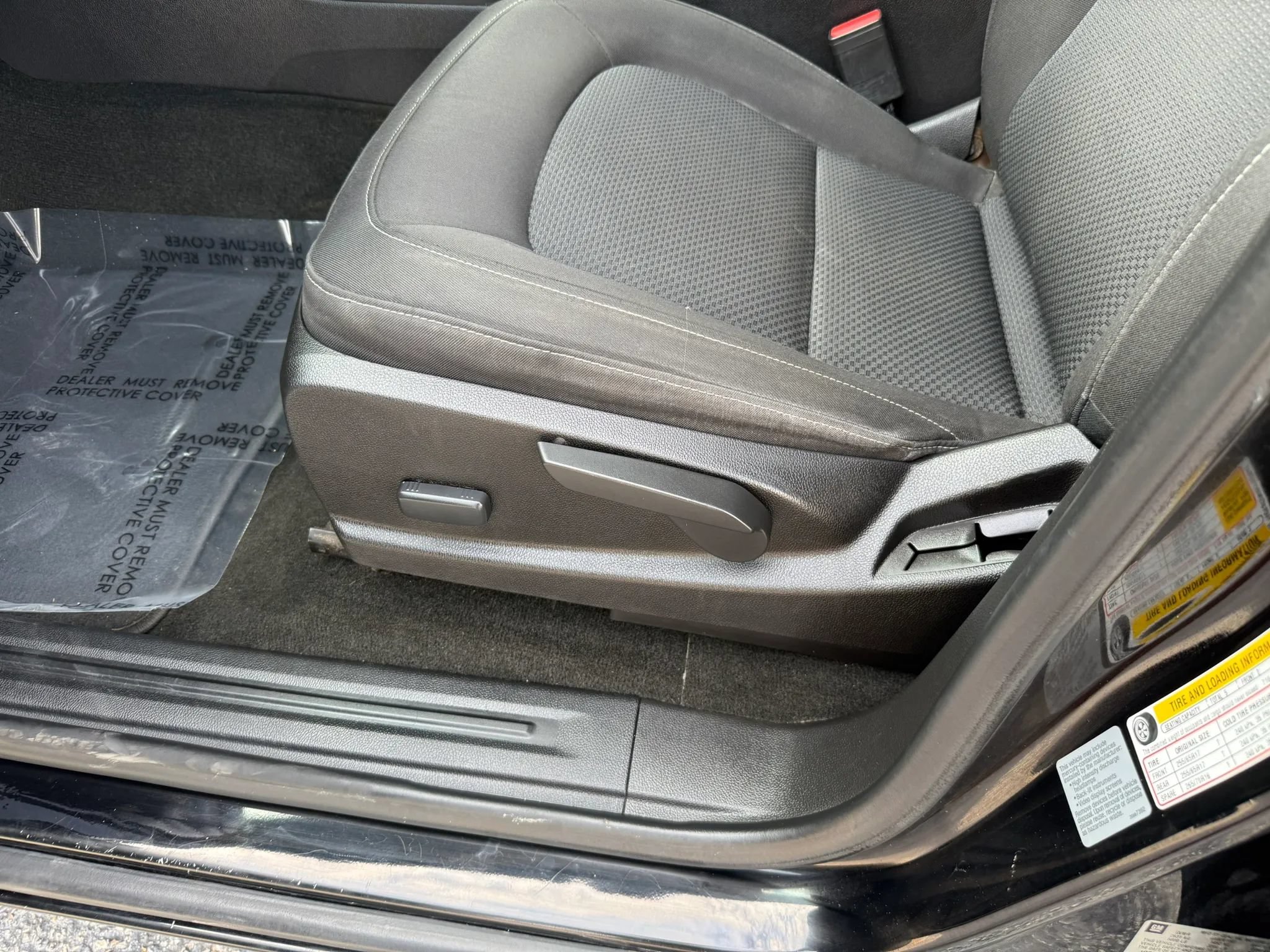 Used 2017 Chevrolet Colorado LT RWD image 11