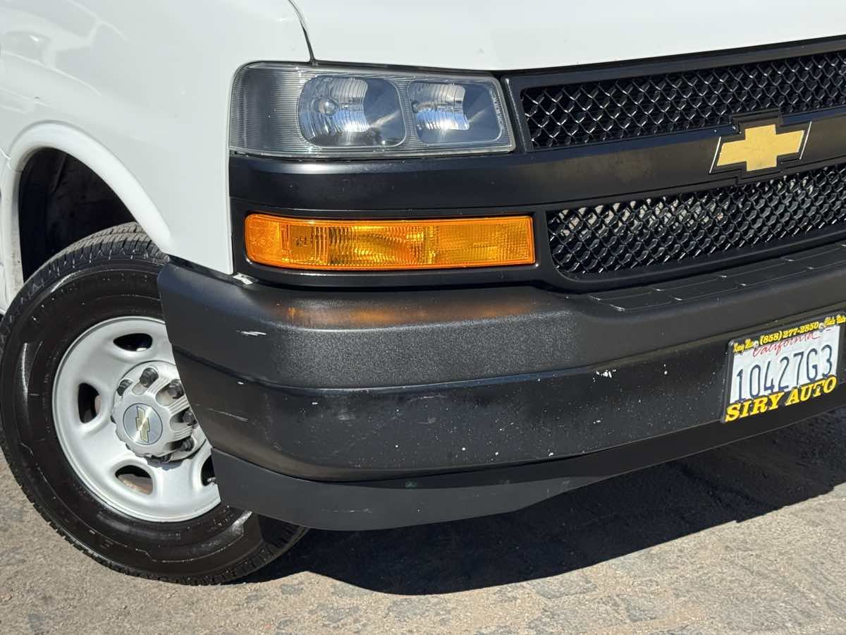 Used 2021 Chevrolet Express 2500 Extended w/ Driver Convenience Package RWD image 3