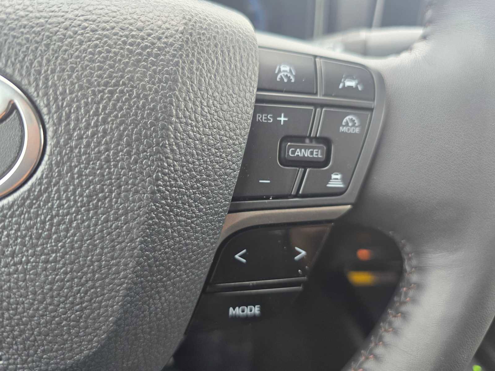 Used 2026 Toyota Camry XLE image 33