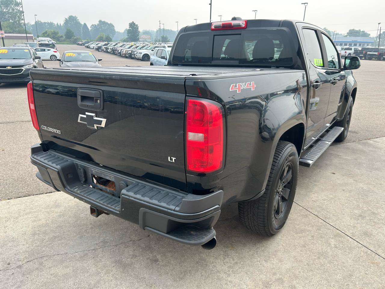 Used 2017 Chevrolet Colorado LT AWD/4WD image 5
