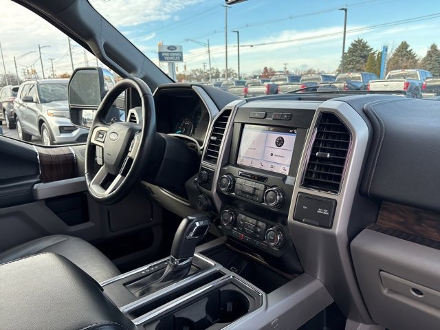 Used 2019 Ford F150 Lariat image 10