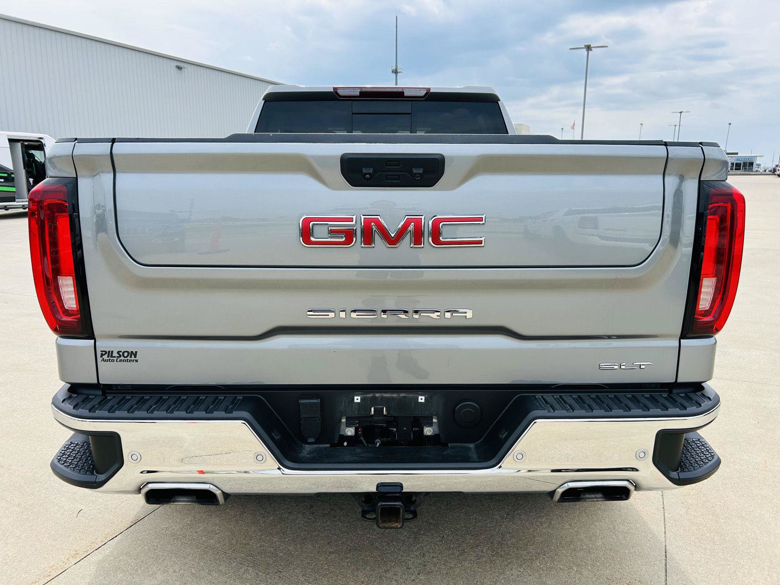 Used 2024 GMC Sierra 1500 SLT w/ SLT Premium Plus Package AWD/4WD image 43