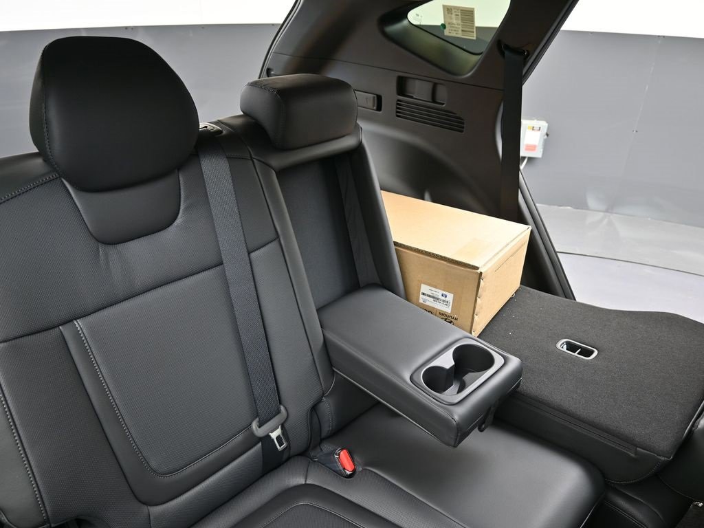 New 2026 Hyundai Tucson Limited image 16