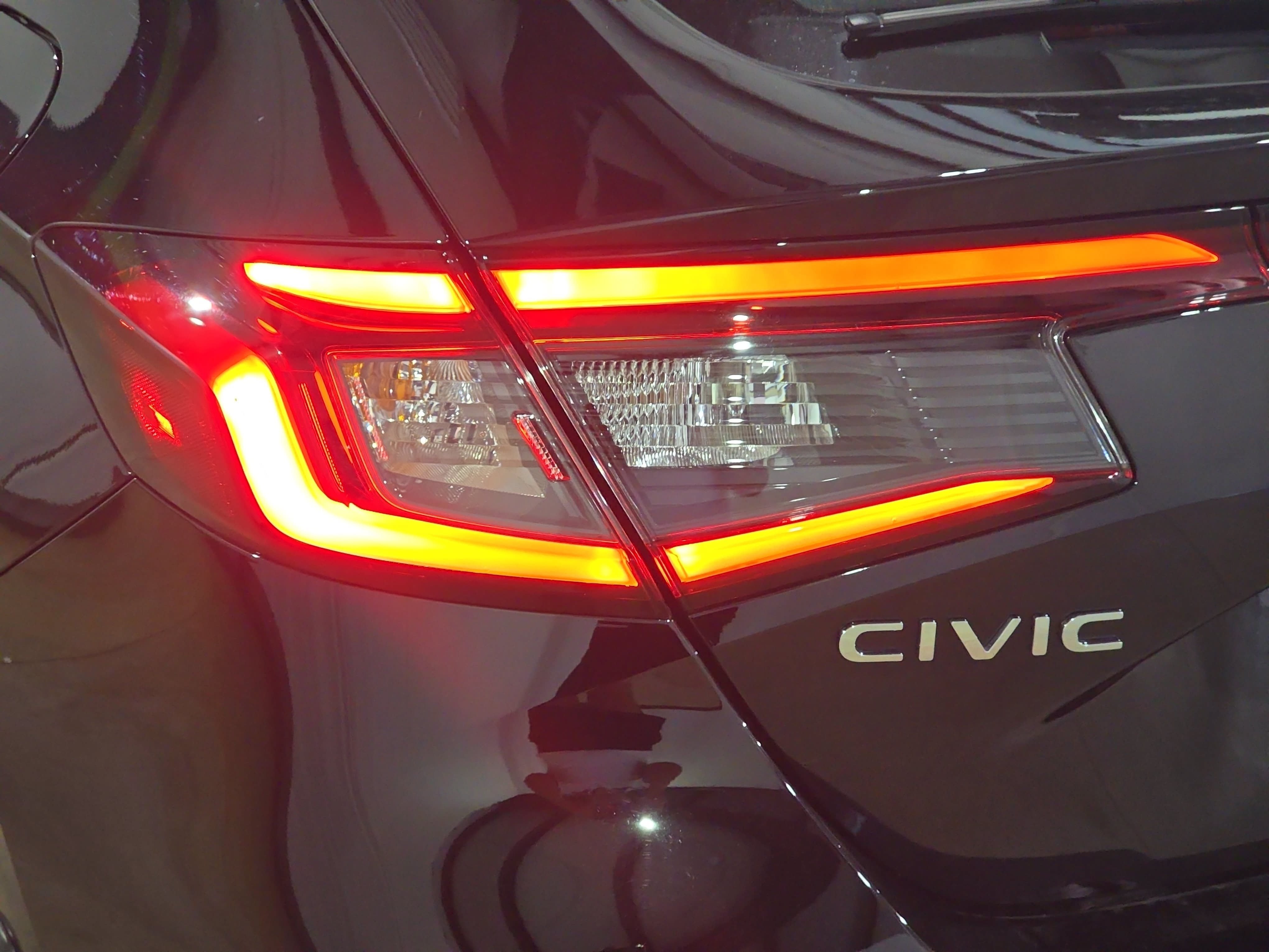 Used 2025 Honda Civic Sport image 29