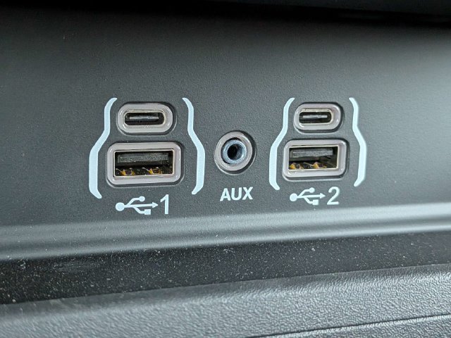 New 2026 RAM 1500 Express AWD/4WD image 18