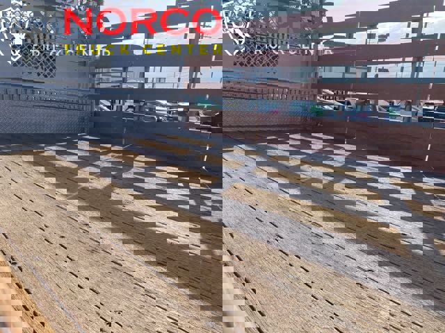 Used 2016 Ford F550 4x4 Crew Cab Super Duty image 11