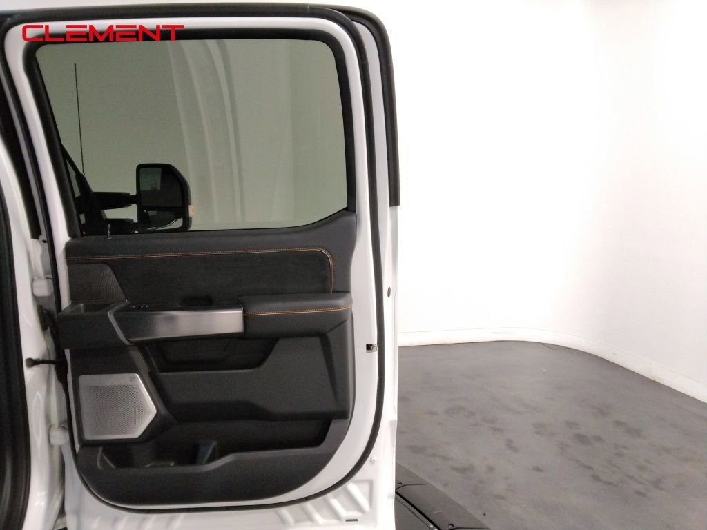 Used 2024 Ford F250 Platinum image 37