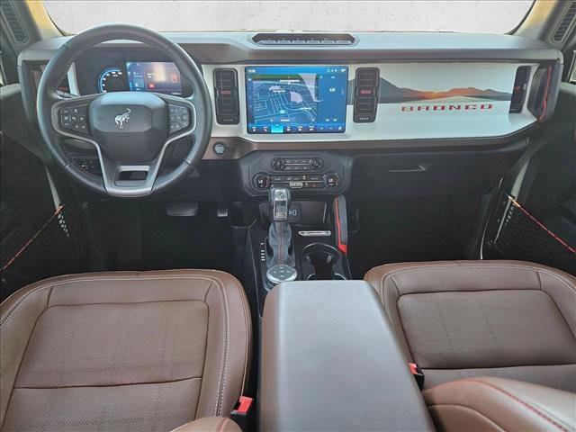 Used 2024 Ford Bronco Heritage Edition AWD/4WD image 16