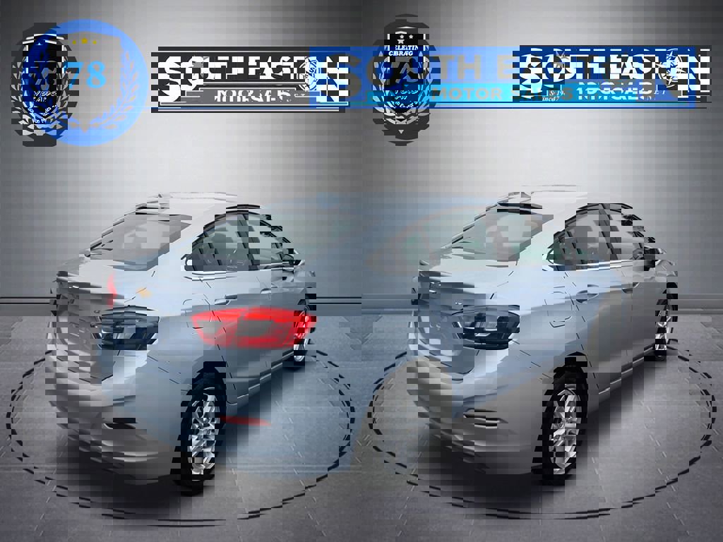 Used 2017 Chevrolet Cruze LT w/ Convenience Package image 6